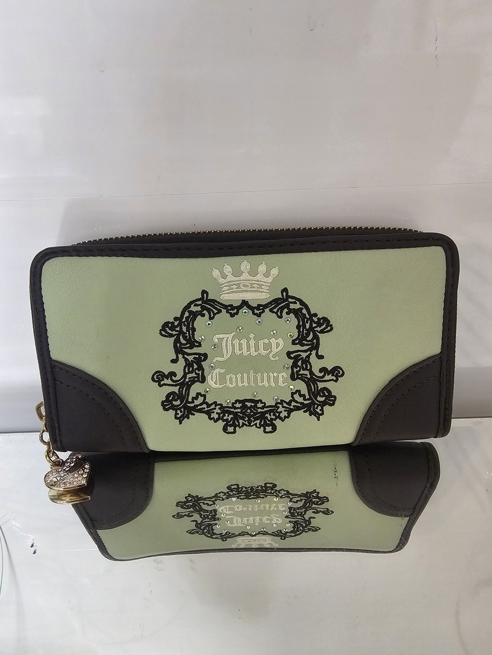 Juicy Couture Green  Heritage Zip Around  Brown Zip Wallet With Crystals